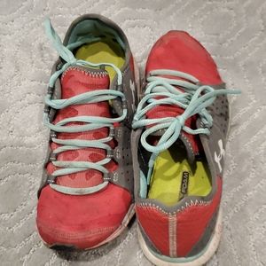 Under Armour tennis shoes